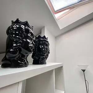 https://luminos-quaroni.palermohotels.org