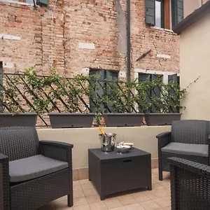 https://santaponal-cozy-apartment-with-balcony-rr.hotelinveneto.com